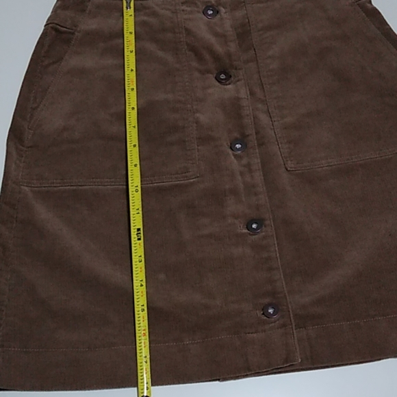 Uniqlo tan corduroy front button skirt - Picture 8 of 8